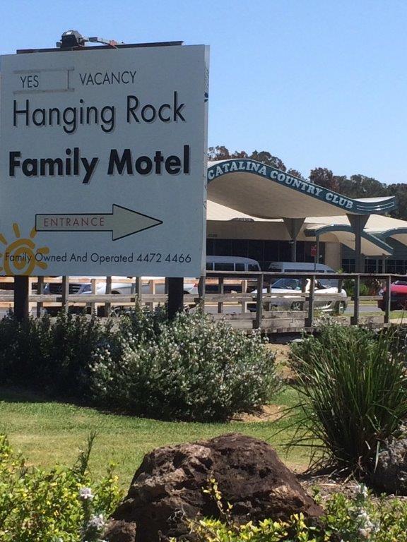 Hanging Rock Family Motel ベイトマンズ・ベイ エクステリア 写真